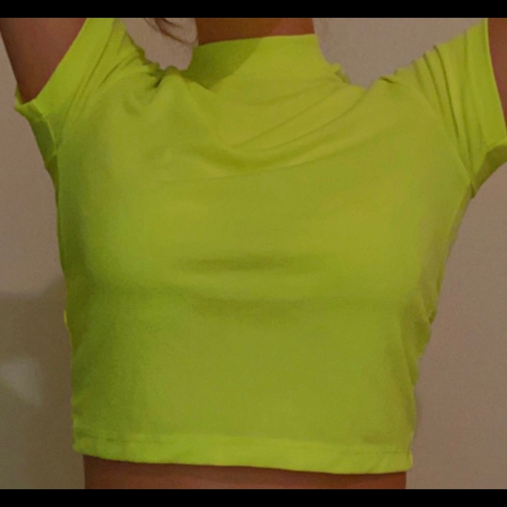 💚 NEON GREEN TURTLE NECK CROP TOP 💚